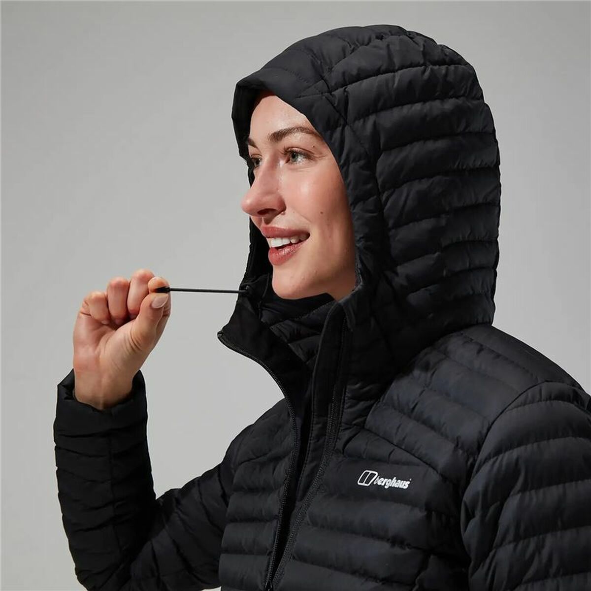 Veste de Sport Femme Berghaus Nula Micro Noire – Chaleur et Légèreté pour les Détectoristes Passionnées - Gilets / Vestes - L'atelier du détectoriste